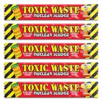 Жевательная конфета Toxic Waste Вишня (5 шт. по 20 г)