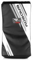 Макивара Bad Boy Pro Series Advanced Curved Kick Pad Black/White