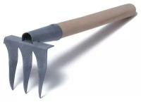 Грабли прямые, 3 витыx зубца, длина 43 см, деревянная ручка