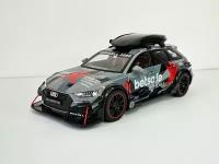 Коллекционная модель Audi RS6 DTM Avant 1:24 с багажником (металл, свет, звук)