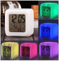Часы 5 в 1 с подсветкой (часы, будильник, календарь, термометр, ночник), будильник-кубик электронный светящийся, 7 цветов