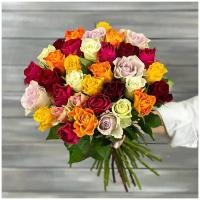Букет живых цветов из 31 разноцветной розы с лентой 40см микс