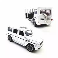 Коллекционная модель Mercedes-Benz G-класс Гелентваген, белый, 19см. Инерционная. Металл. Свет. Звук