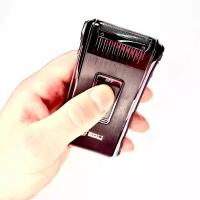 Шейвер Boli Razor RSCW-8008 компактная и удобная беспроводная бритва, которая станет надежным прибором в путешествиях и дома