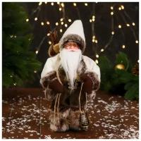 Фигурка Зимнее волшебство Дед Мороз в пушистом колпачке, с фонариком и подарками 7856744, 28 см