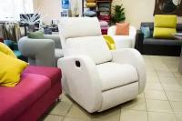 Кресло-реклайнер Luxury White экокожа для салона красоты, маникюра, педикюра, для домашнего кинотеатра и просмотра фильмов