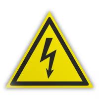 Знак на пластике W08 «Внимание! опасность поражения электрическим током» (пластик, сторона 300 мм)