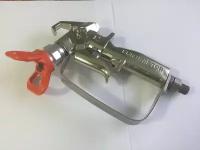Пистолет-распылитель Graco CONTRACTOR-E, 250 атм, курок на 2 пальца с соплодержателем RAC 5