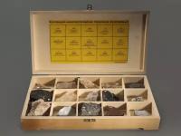 Коллекция неметаллических полезных ископаемых (15 образцов, состав №1) в деревянной коробке