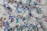 Ткань хлопковый поплин с голубыми цветочками и эластаном