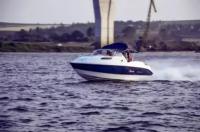 Стеклопластиковая лодка Neman-550 с каютой/Стеклопластиковый катер с каютой/Лодки Wyatboat