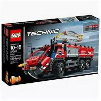 Конструктор LEGO Technic 42068 Автомобиль спасательной службы аэропорта