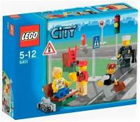 Конструктор LEGO City 8401 Городские жители