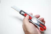 Строительный нож, канцелярский нож, металлический корпус, профессиональный нож, монтажный нож, 18 мм, сменные лезвия