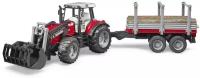 Трактор Massey Ferguson c манипулятором и прицепом