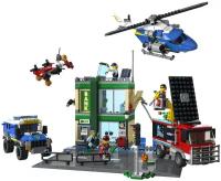 Конструктор LEGO Полицейская погоня в банке City (60317)