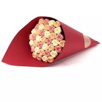 Шоколадный букет из 37 розочек CHOCO STORY, в Красной подарочной обертке: Оранжевый, Белый и Розовый микс Бельгийского шоколада, 444 гр. B37-K-OBR