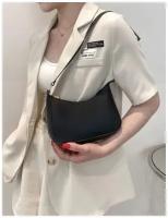 Вместительная женская сумочка с ремешком. Дамская сумка. Сумка на плечо, сумка на запястье, маленькая черная сумочка