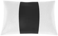 Автомобильная подушка для Fiat Doblo 2 (Фиат Добло 2). Экокожа. Середина: чёрная гладкая экокожа. Боковины: белая экокожа с перфорацией. 1 шт