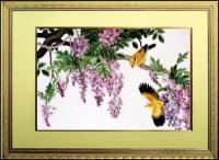Картина вышивка Две медовки в цветущем саду ручной работы/см 57х70х3/в багете